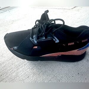 PUMA Women's Muse Metal Sneakers Casual Shoes size 9 black and rose gold